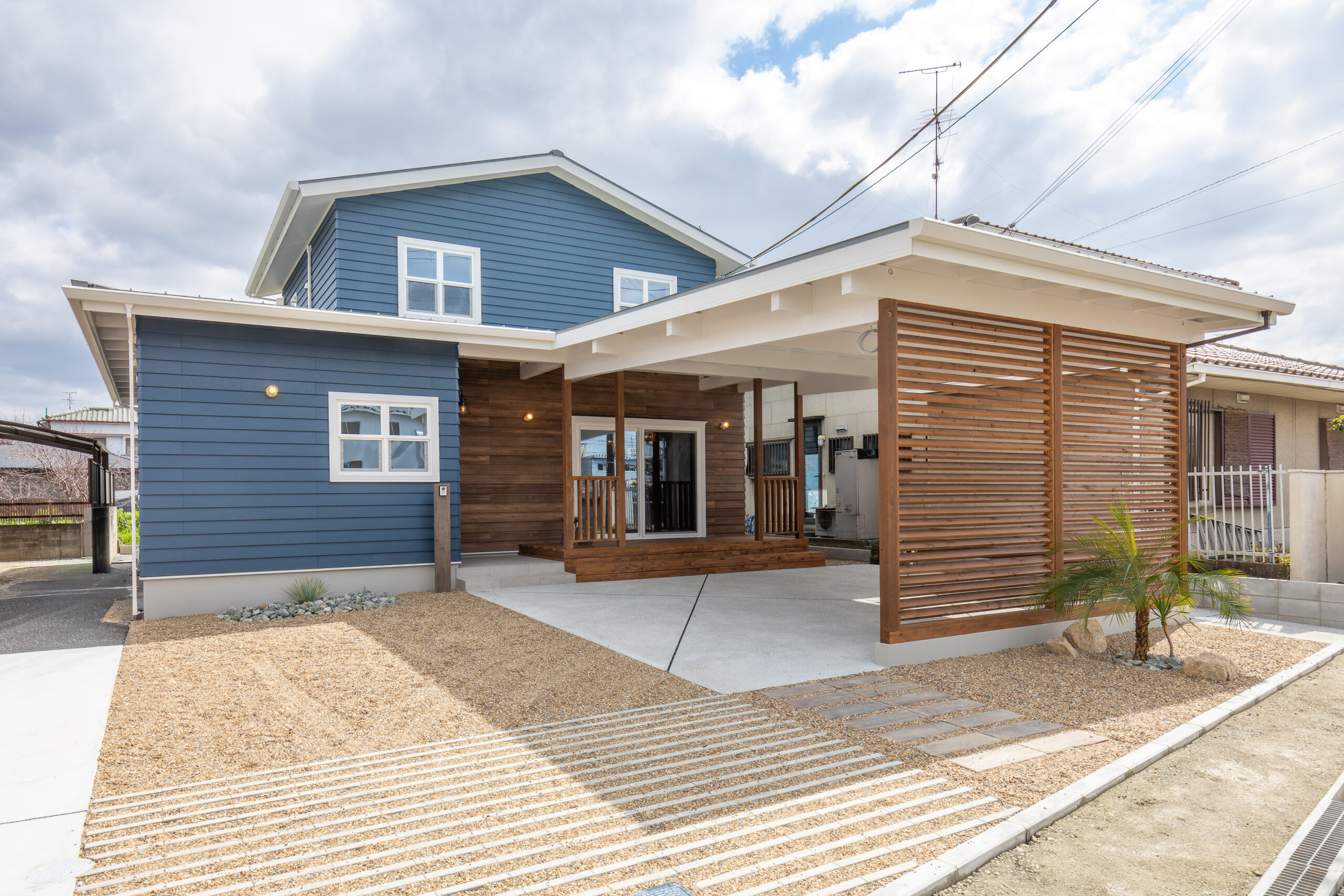 夫婦の好きでつくる、レトロ×カリフォルニアスタイルのお家