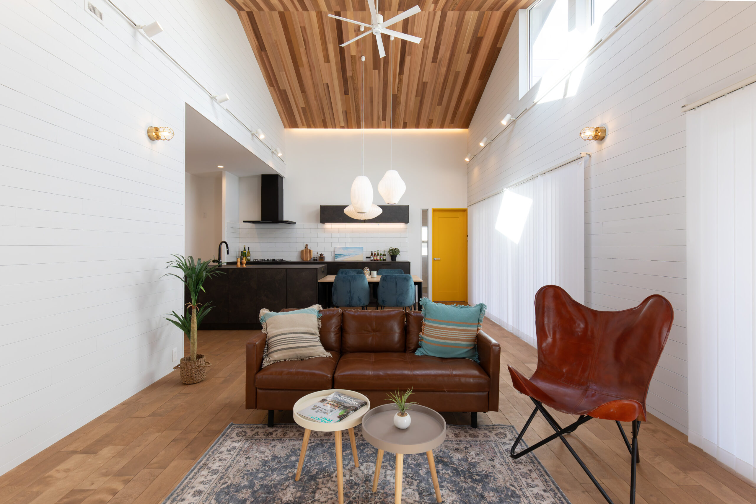 友人を招きたくなる、上質なカリフォルニアスタイルの平屋