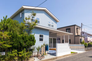 サーファーズハウス 外観 カバードポーチ